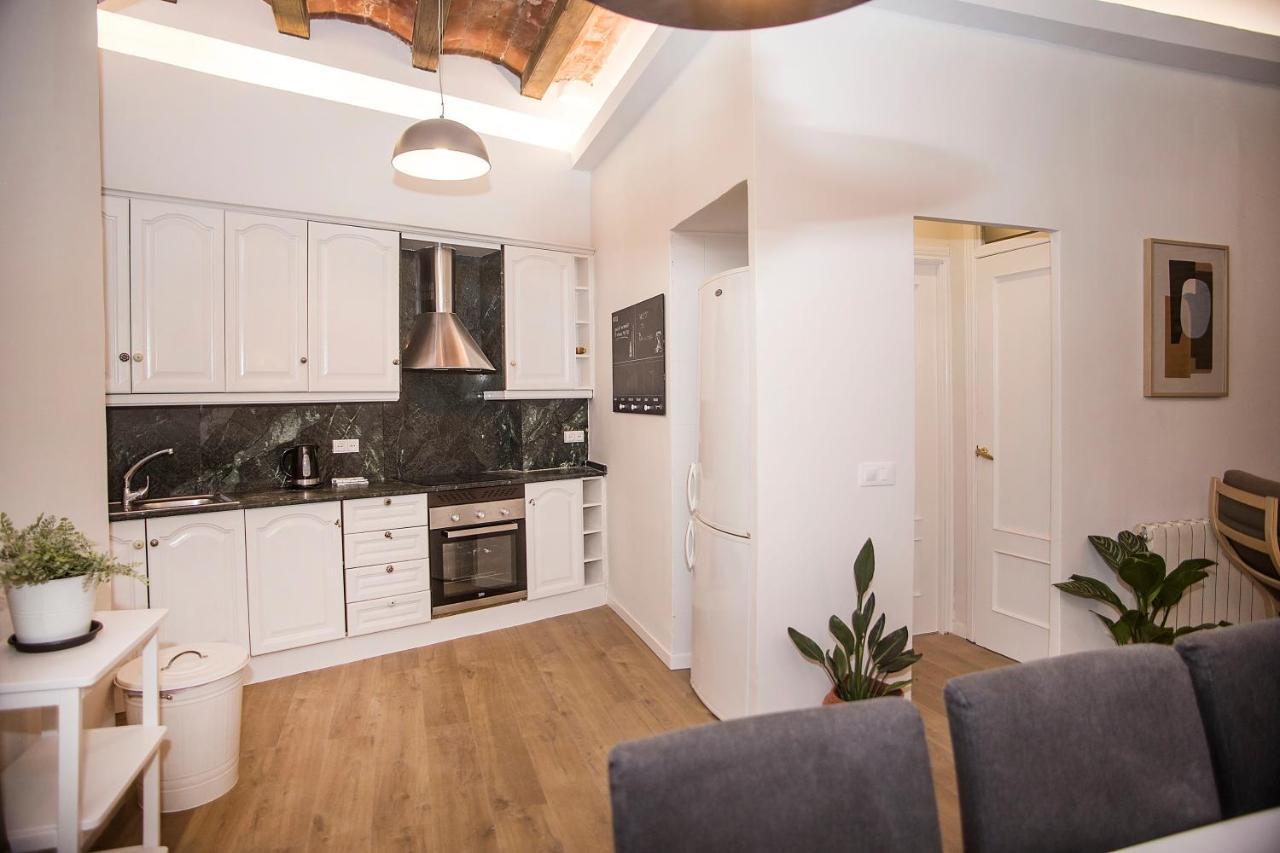 Mai&Maud Ronda Apartment Barcelona Bagian luar foto