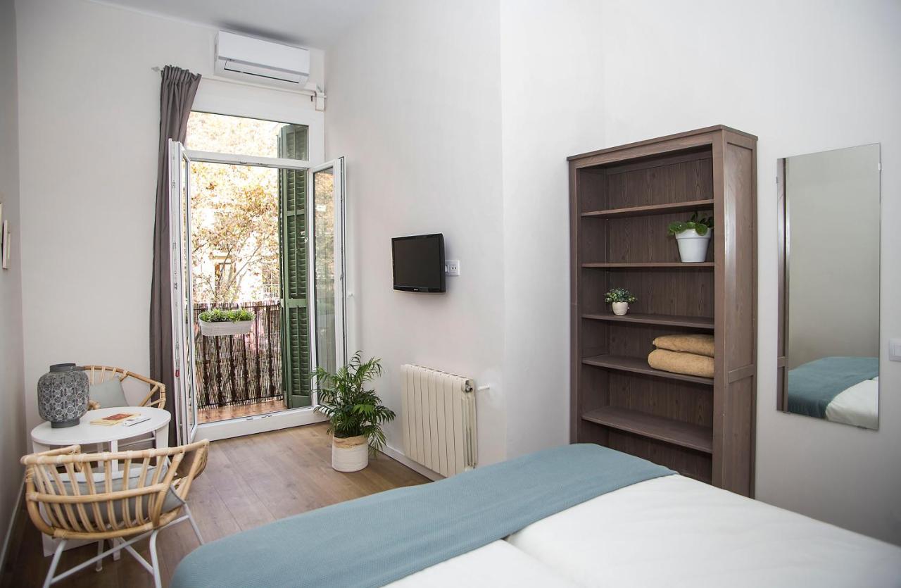 Mai&Maud Ronda Apartment Barcelona Bagian luar foto