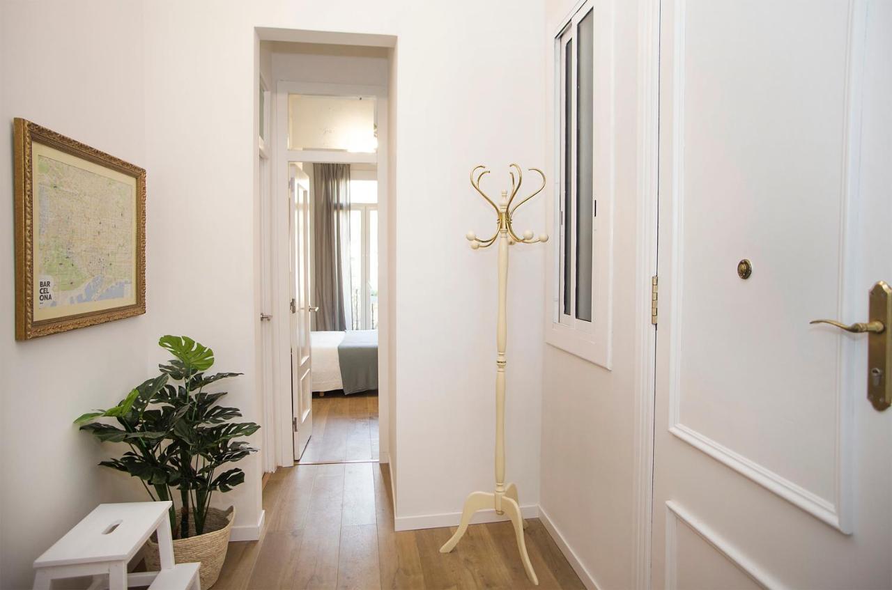 Mai&Maud Ronda Apartment Barcelona Bagian luar foto
